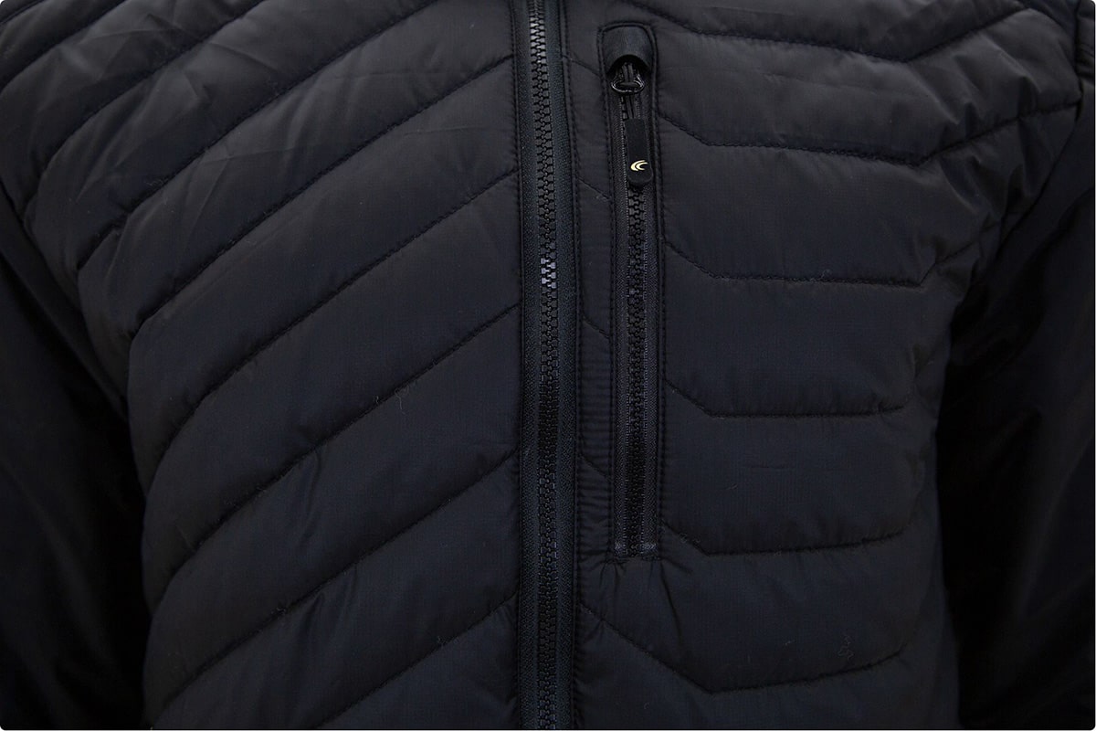 carinthia-kurtka-esg-czarna-zamek